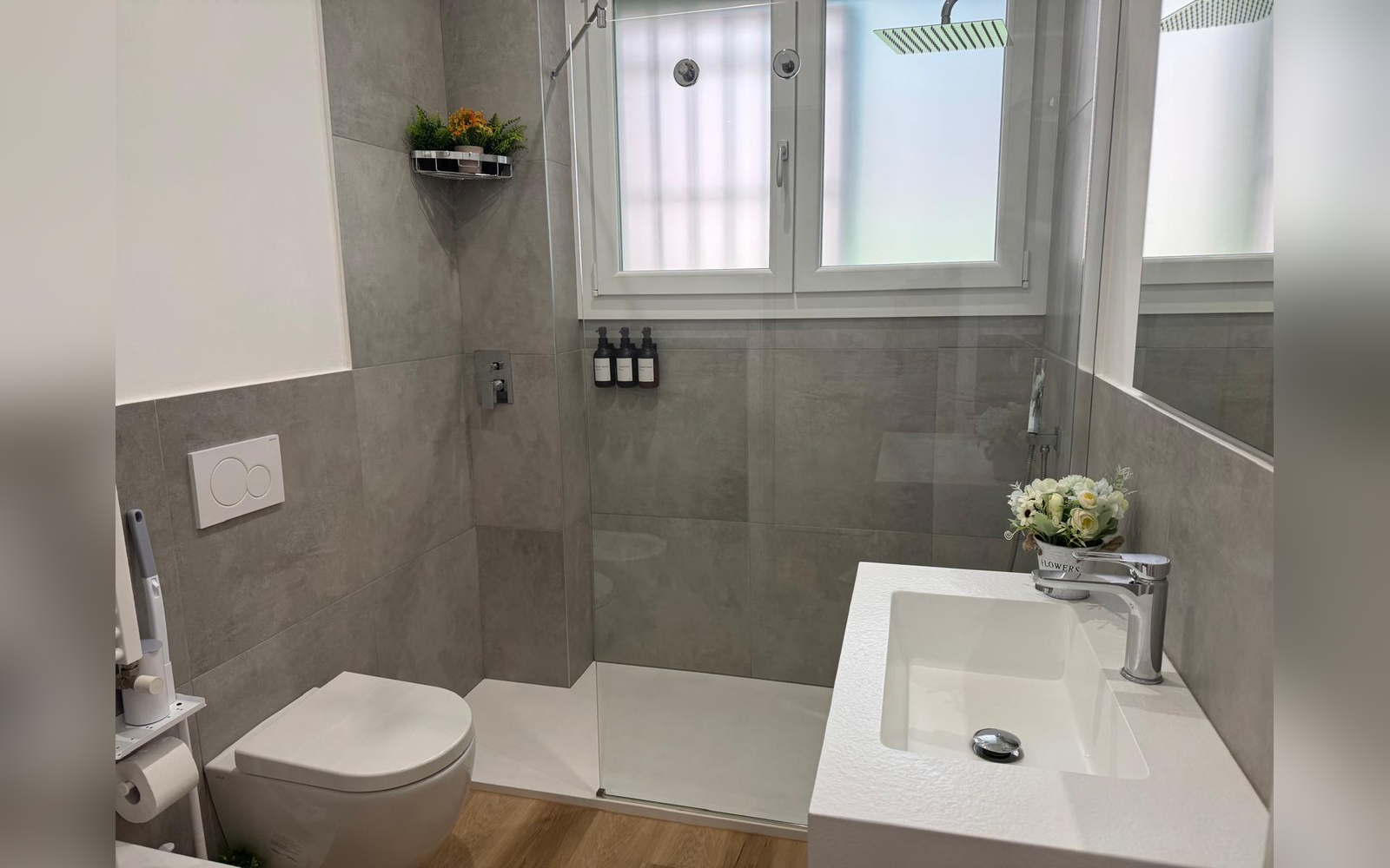Doccia del bagno privato
